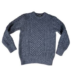 The Irish Store NWOT Size Small Blue  100% New Merino Wool Crew Neck Long Sleeve